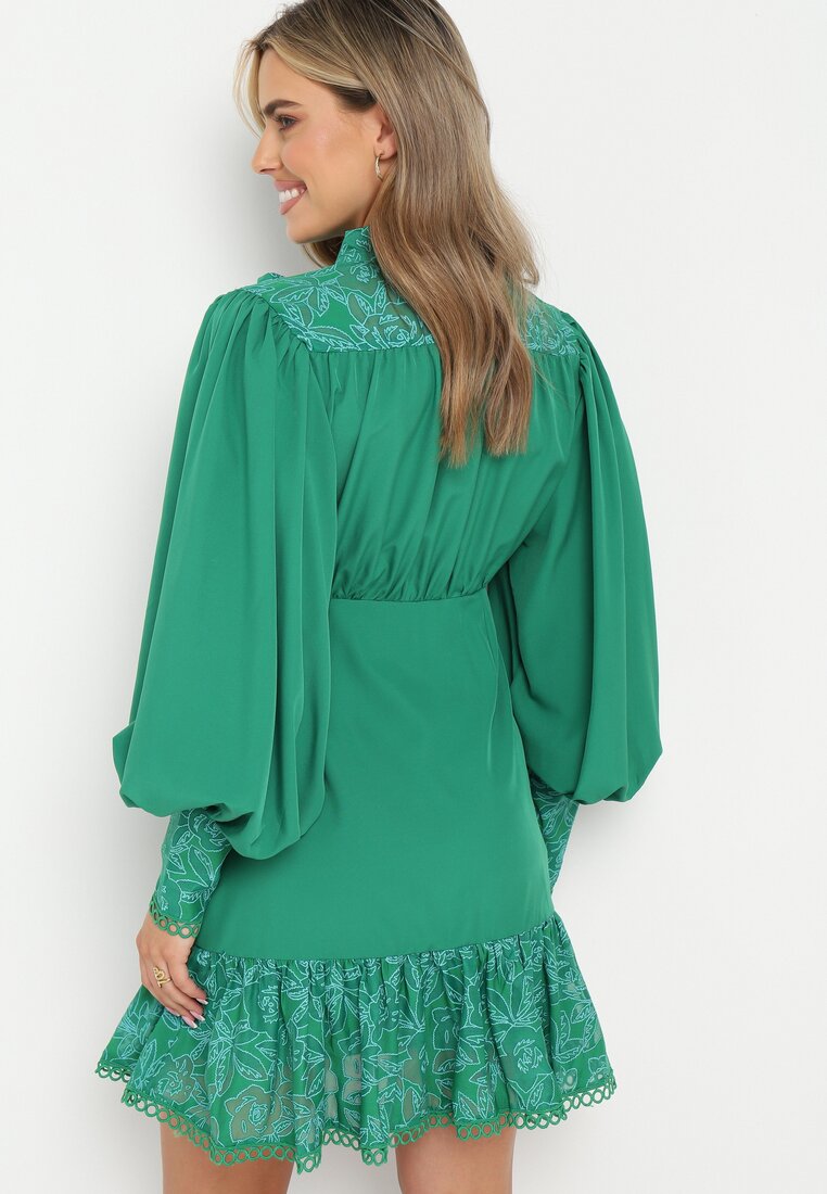 Zielona Koszulowa Sukienka Mini z Ozdobnym Wiązaniem i Szerokimi Mankietami Jeilana