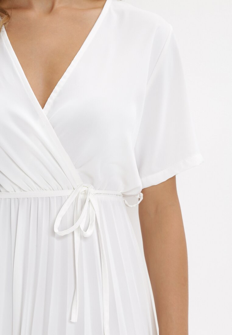 Biała Sukienka Plisowana Maxi z Wiązanym Paskiem Dianiza
