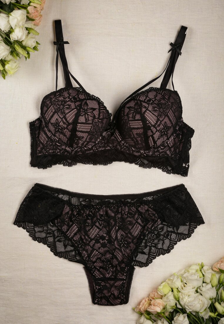 Compleu Roz cu negru