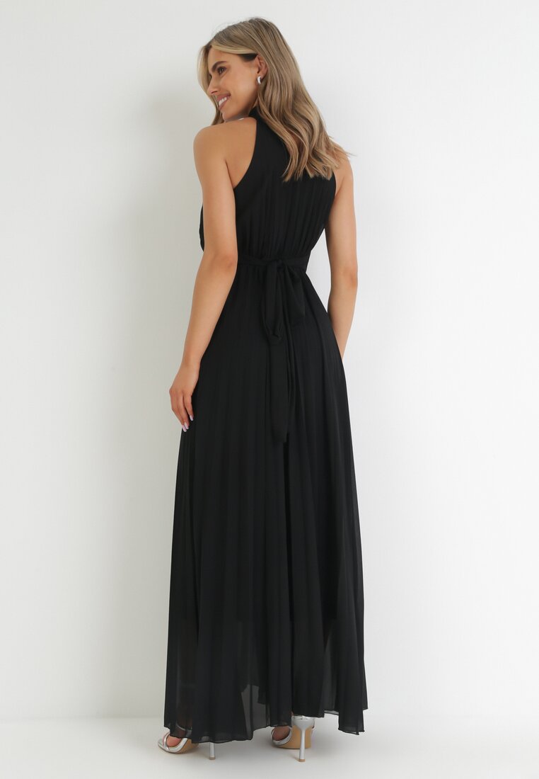 Czarna Plisowana Sukienka Maxi z Gumką w Pasie i Rozkloszowanym Dołem Tehe