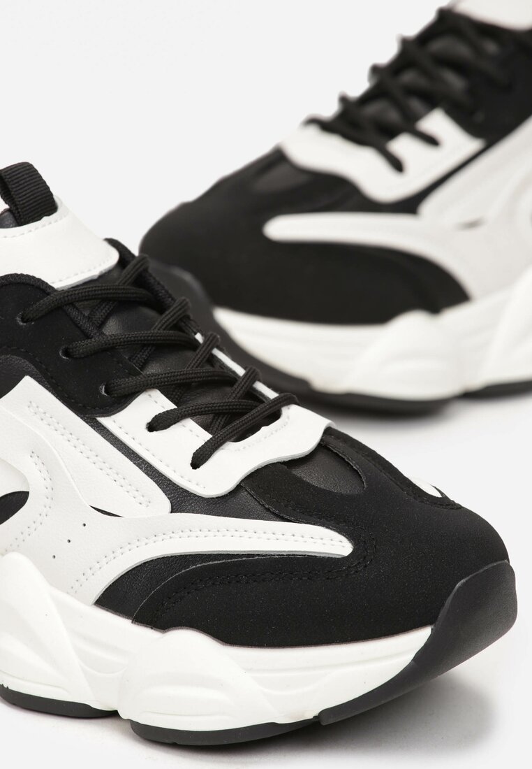 Czarne Sneakersy na Grubej Podeszwie z Ozdobnymi Wstawkami Hamaconi