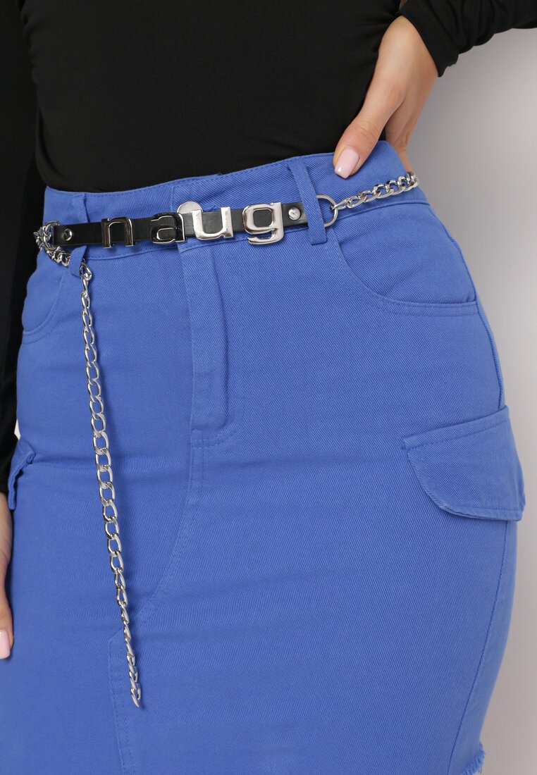 Niebieska Jeansowa Spódnica Mini z Ozdobnymi Klapami i Paskiem z Łańcuszka Salie