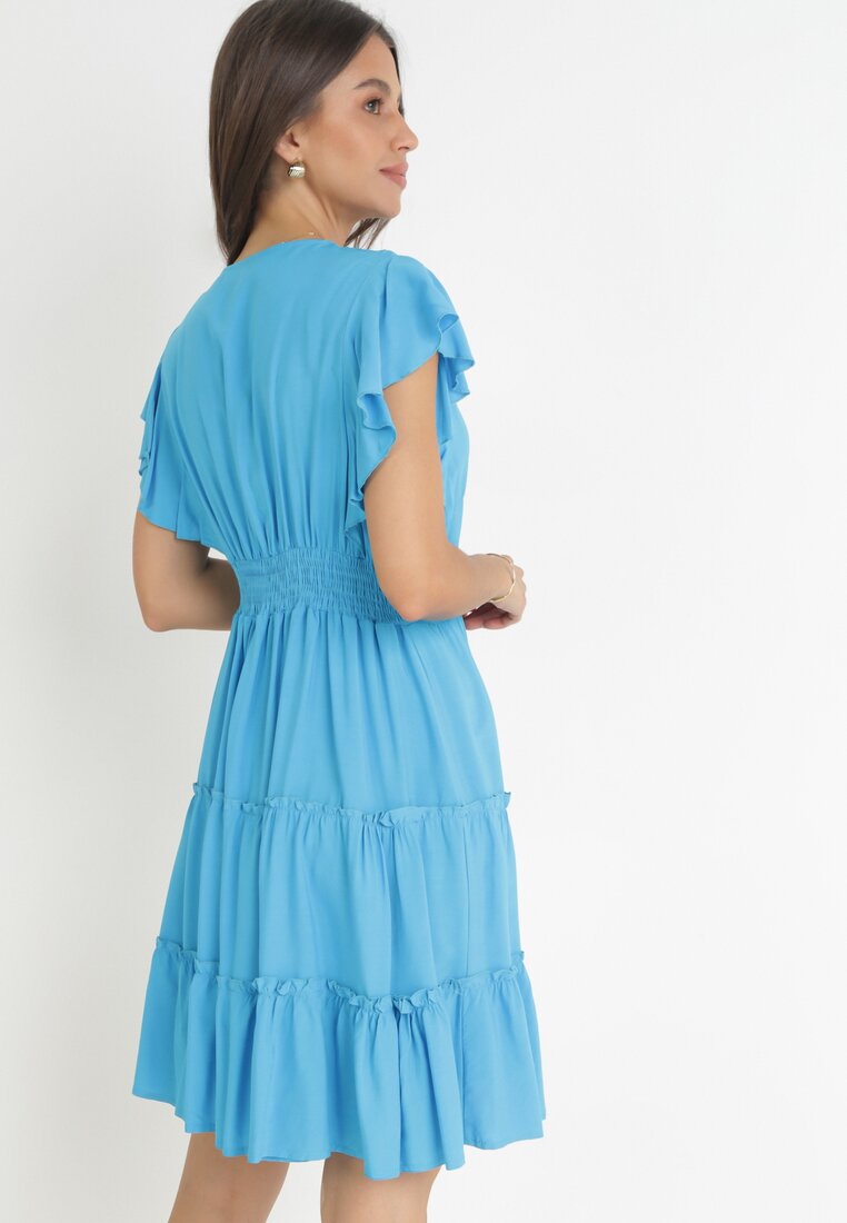 Niebieska Gładka Sukienka Mini Taliowana z Falbankami Wokół Ramion Zynnas