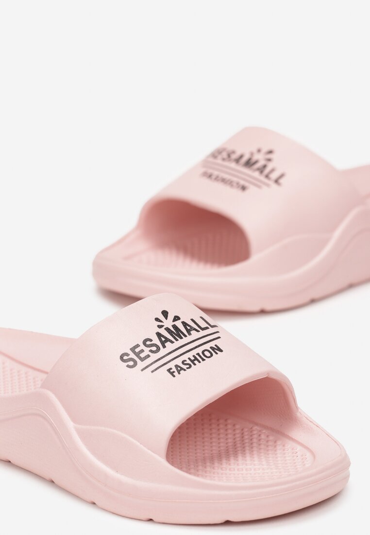 Różowe Basenowe Klapki na Płaskiej Podeszwie z Szerokim Paskiem z Napisem Biancani