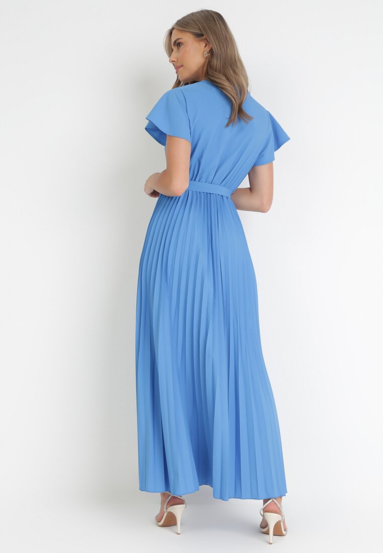 Niebieska Elegancka Sukienka Maxi w Plisy z Kopertowym Dekoltem i Wiązaniem Thessi