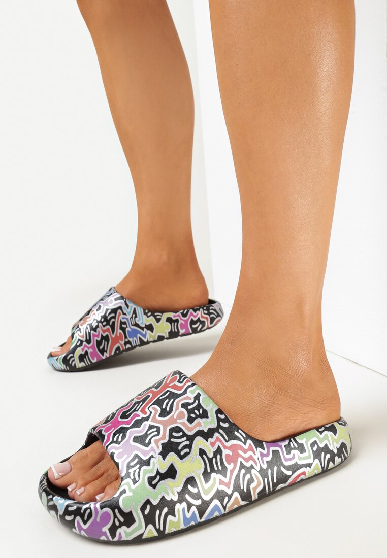 Czarne Klapki Basenowe w Fantazyjny Print Odettias