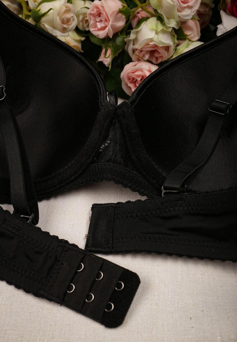 Czarny Biustonosz Koronkowy z Usztywnieniem Seene