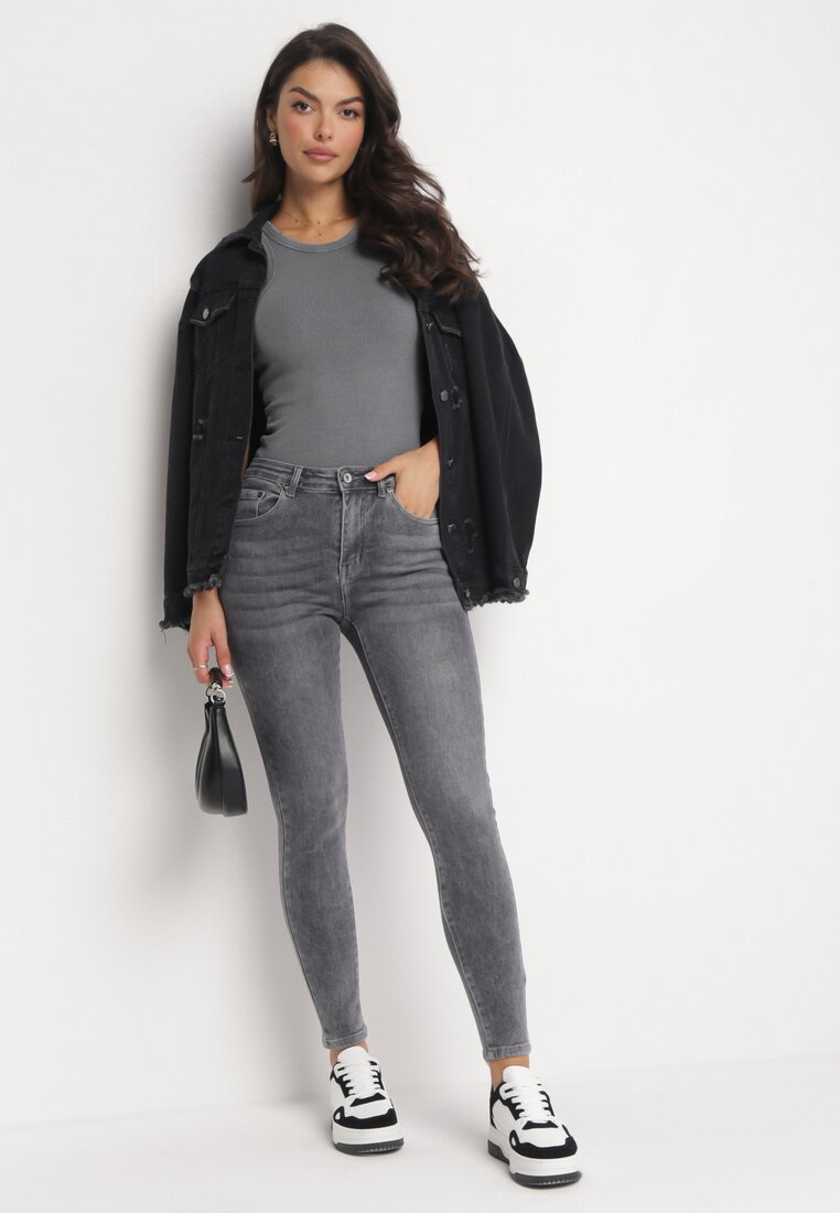 Ciemnoszare Jeansy Skinny z Regularnym Stanem i Efektem Push Up Mithi