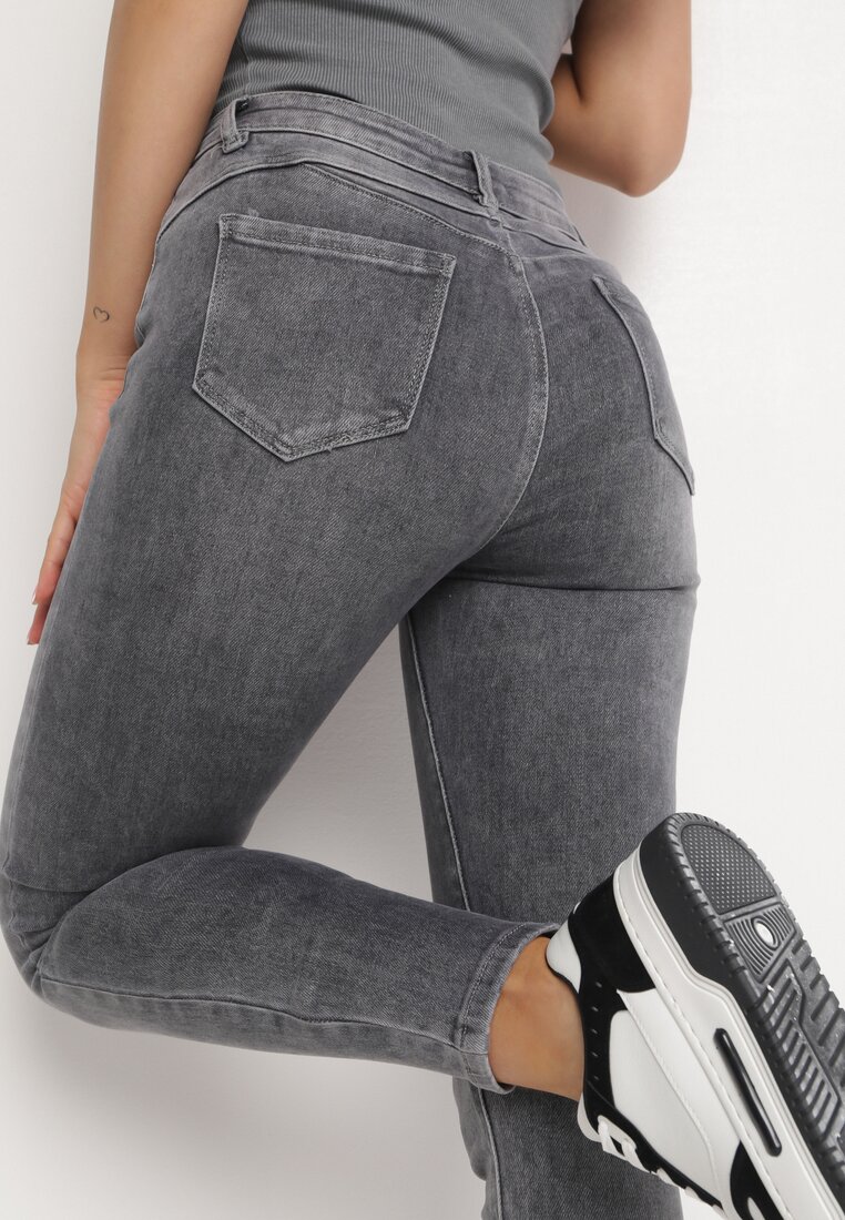 Ciemnoszare Jeansy Skinny z Regularnym Stanem i Efektem Push Up Mithi