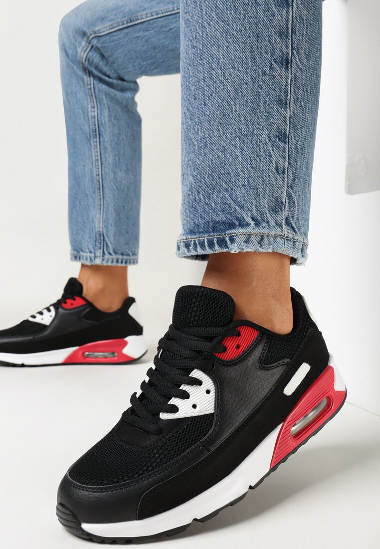 Czarno-Czerwone Sznurowane Sneakersy na Płaskiej Grubej Podeszwie z Amortyzującą Wstawką Kristian