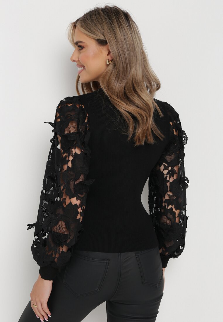 Czarny Kardigan z Prążkowanej Dzianiny Zapinany na Guziki z Ażurowymi RękawamiOppovena