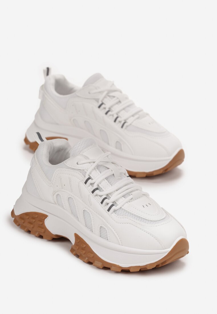 Białe Sznurowane Sneakersy na Grubej Płaskiej Podeszwie z Cholewką przed Kostkę Cianna