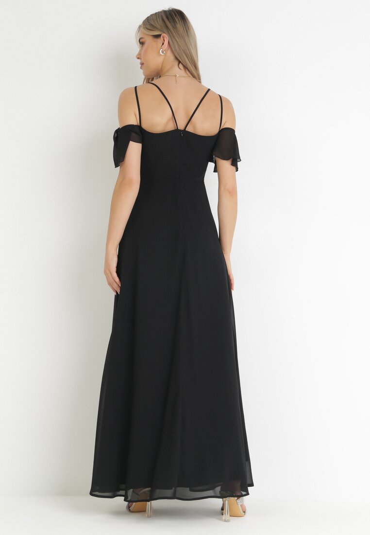 Czarna Maxi Sukienka o Rozkloszowanym Fasonie na Cienkich Skrzyżowanych Ramiączkach Hendina