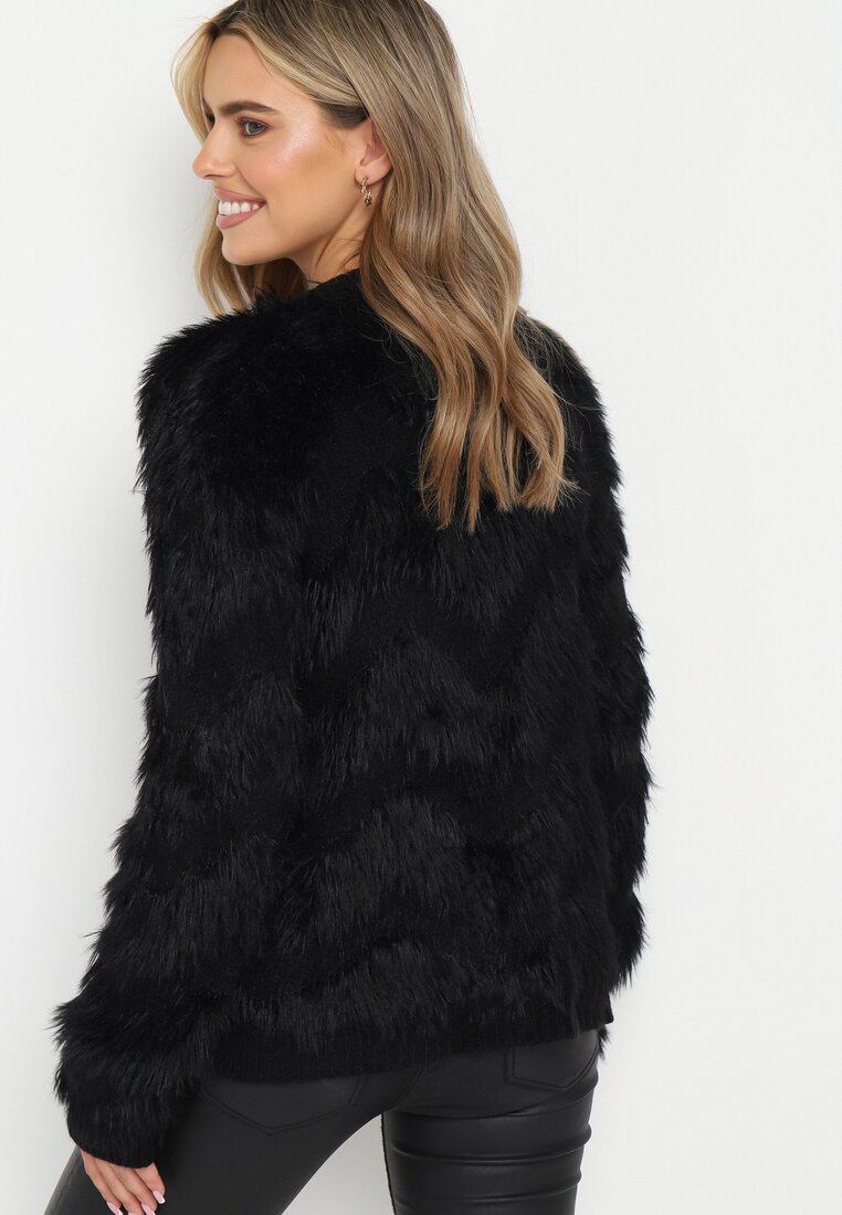 Czarny Puchaty Kardigan Zapinany na Guziki Tyweza