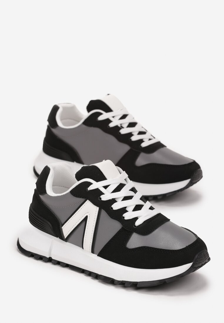 Czarne Sneakersy Ozdobione Wstawkami Anguethan