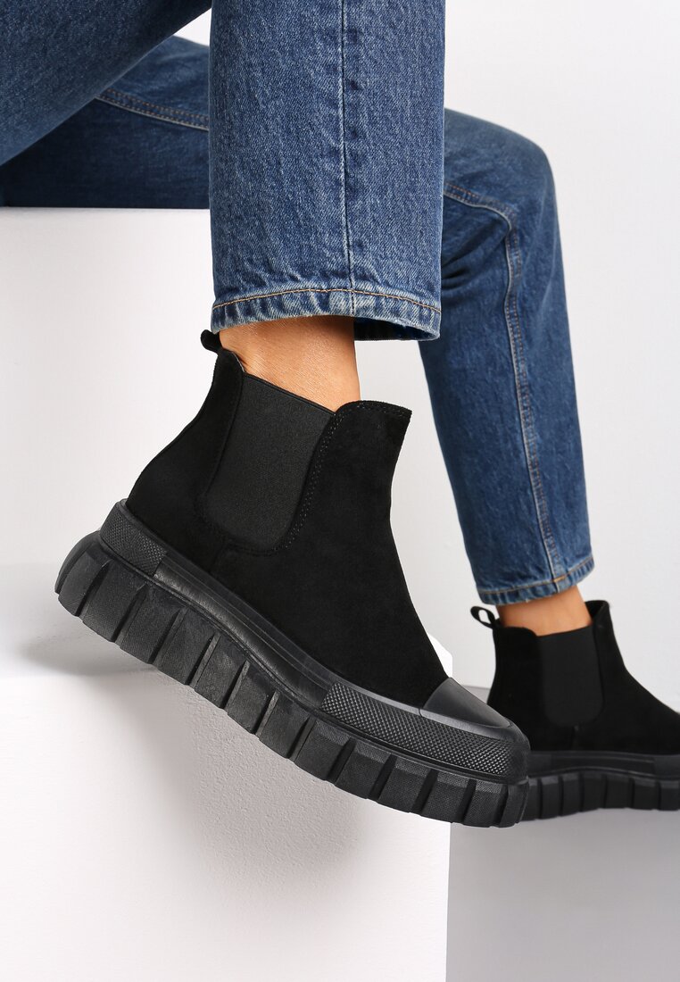 Botine Negre