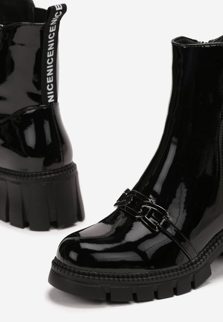 Czarne Lakierowane Botki na Niewysokim Słupku z Cholewką za Kostkę Semikas