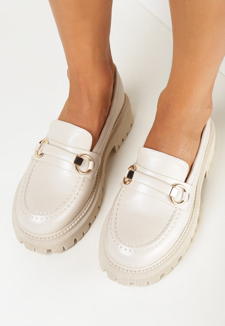 Beżowe Mokasyny na Grubej Podeszwie z Delikatną Klamerką Saleleni