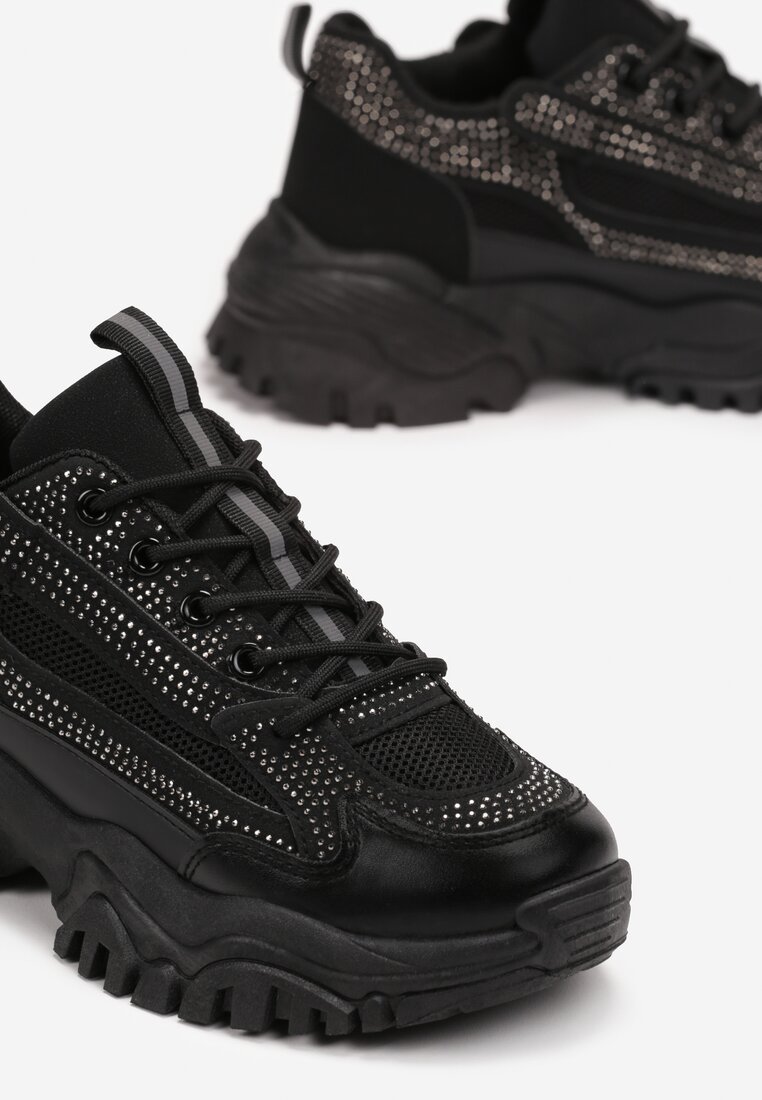 Czarne Sneakersy na Grubej Podeszwie w Cyrkonie Incolea