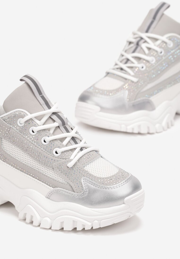 Srebrne Sneakersy na Grubej Podeszwie w Cyrkonie Incolea