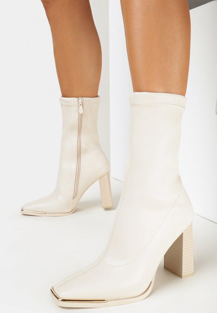 Botine Bej