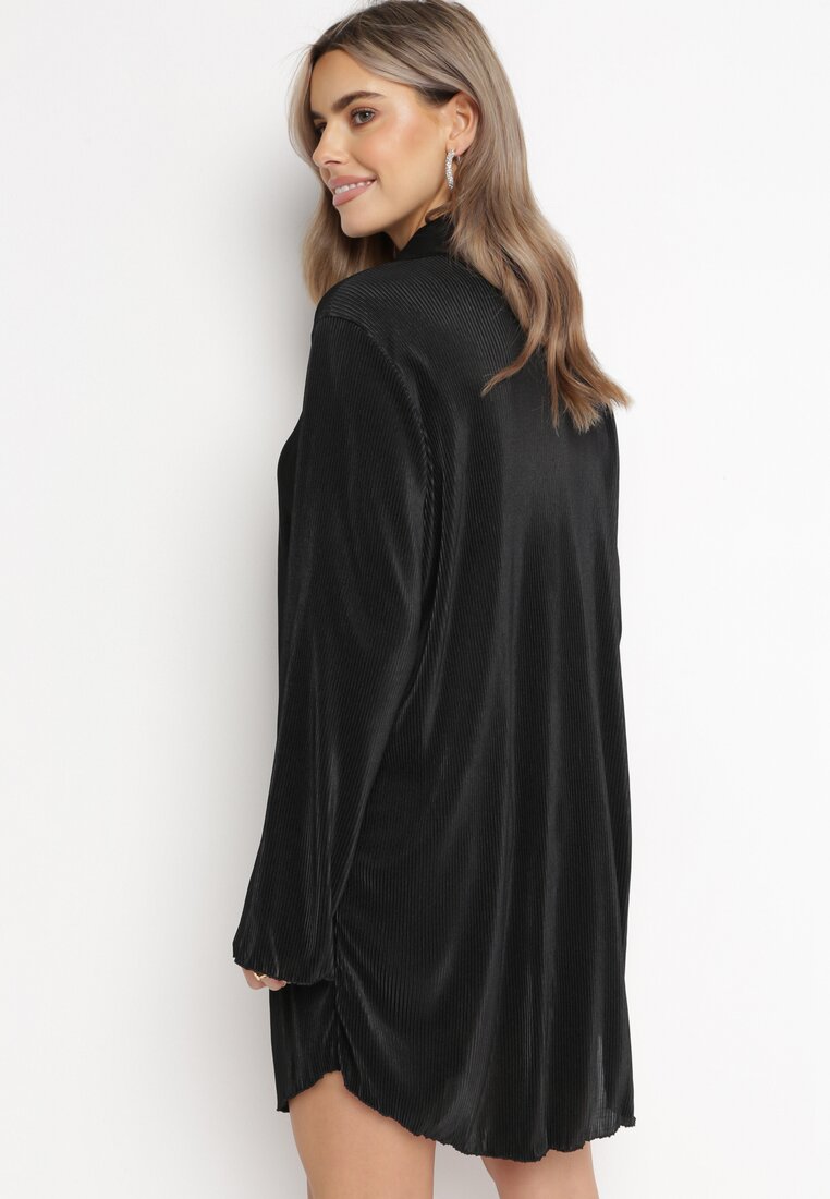 Czarna Plisowana Sukienka Mini o Koszulowym Kroju Unvelc