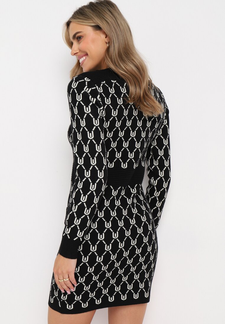 Czarna Sukienka Dopasowana Mini Ozdobiona Guzikami Alwina