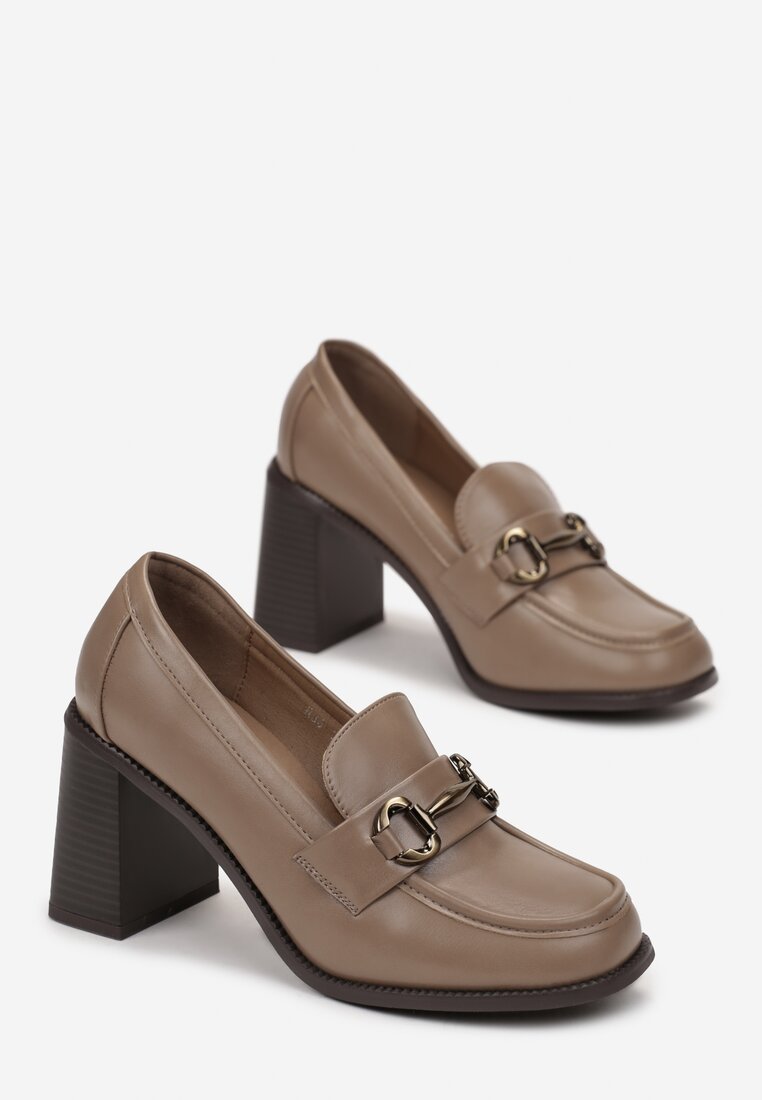 Ciemnobeżowe Mokasyny na Słupku z Klamerką Envoil