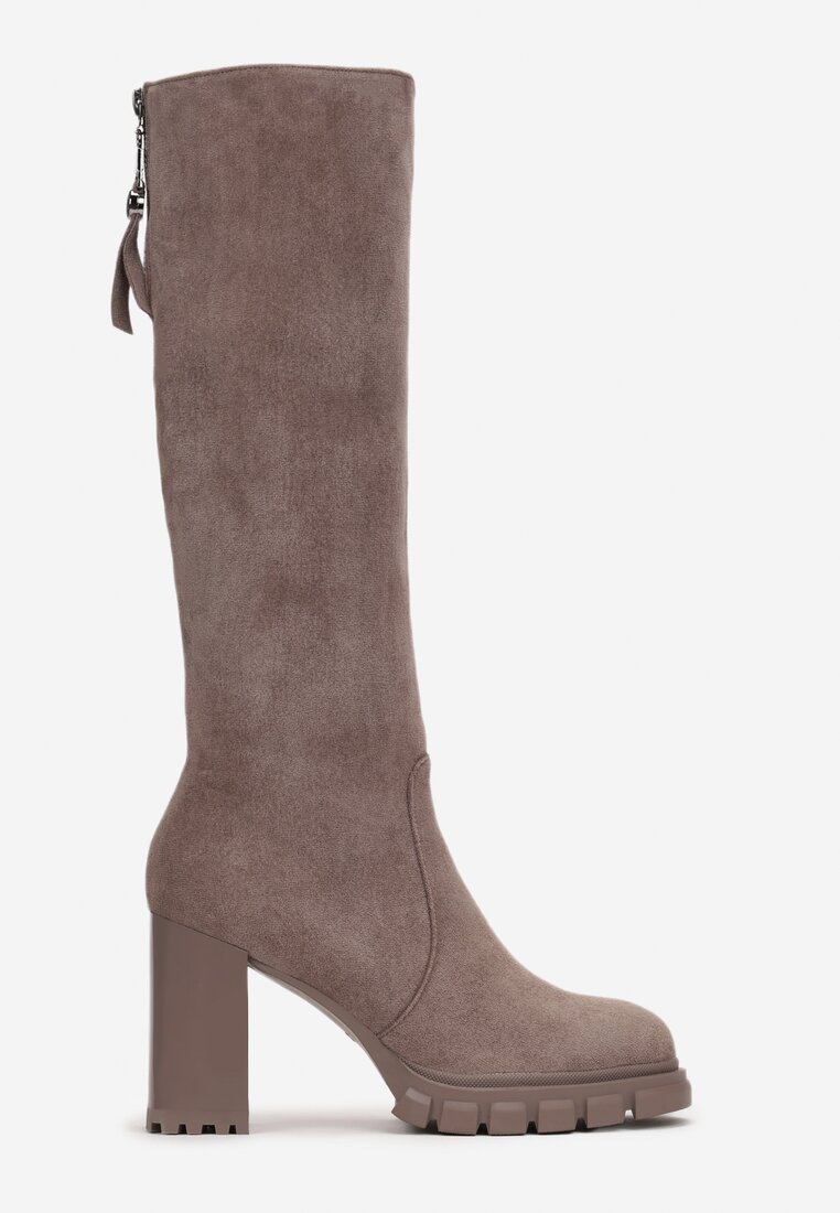 Ciemnobeżowe Kozaki z Chwostami na Słupku i Platformie Seniel