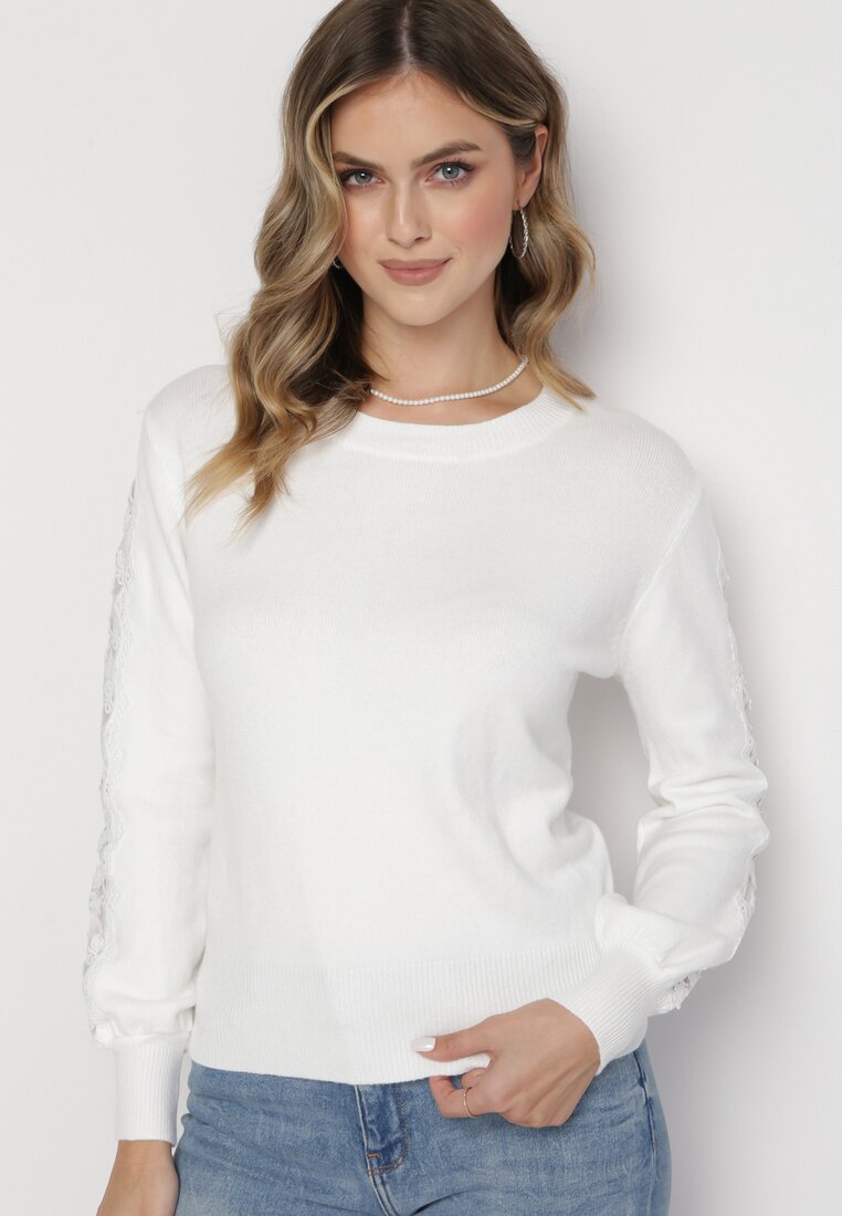 Biały Sweter z Kaszmirem i Koronkowymi Wstawkami na Rękawach Remedio