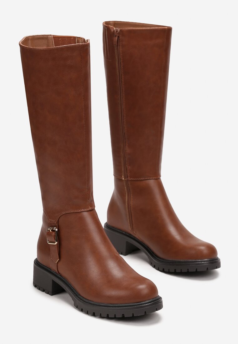 Brązowe Kozaki Oficerki z Ozdobną Małą Klamrą Ares