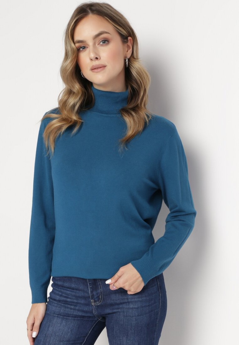 Granatowy Sweter z Golfem o Klasycznym Kroju Delikora