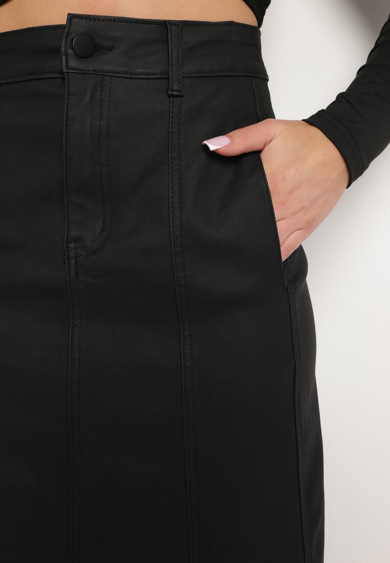 Czarna Spódnica Maxi z Ekoskóry z Wsuwanymi Kieszeniami Ademaro