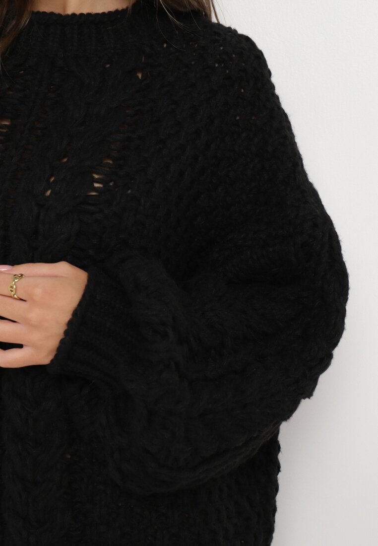 Czarny Sweter Oversize z Szerokim Splotem Voronin