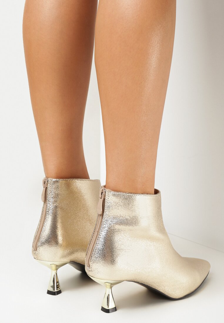 Botine Aurii
