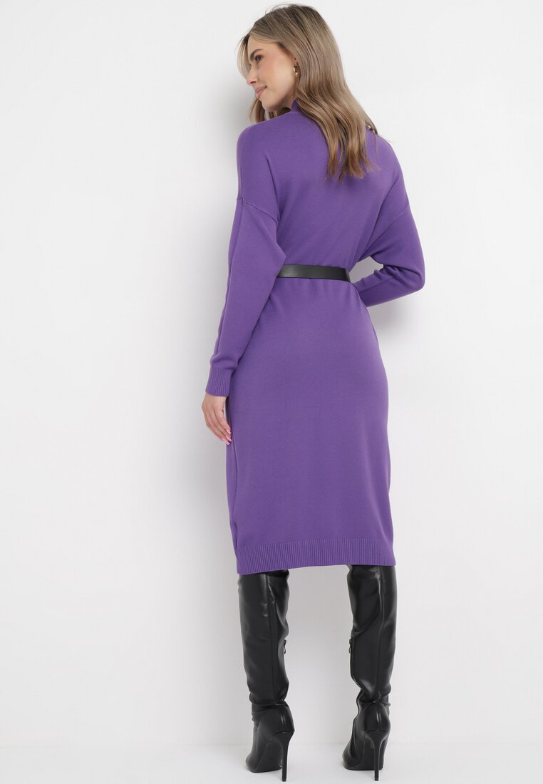 Ciemnofioletowa Sukienka Dzianinowa z Golfem i Paskiem Evus