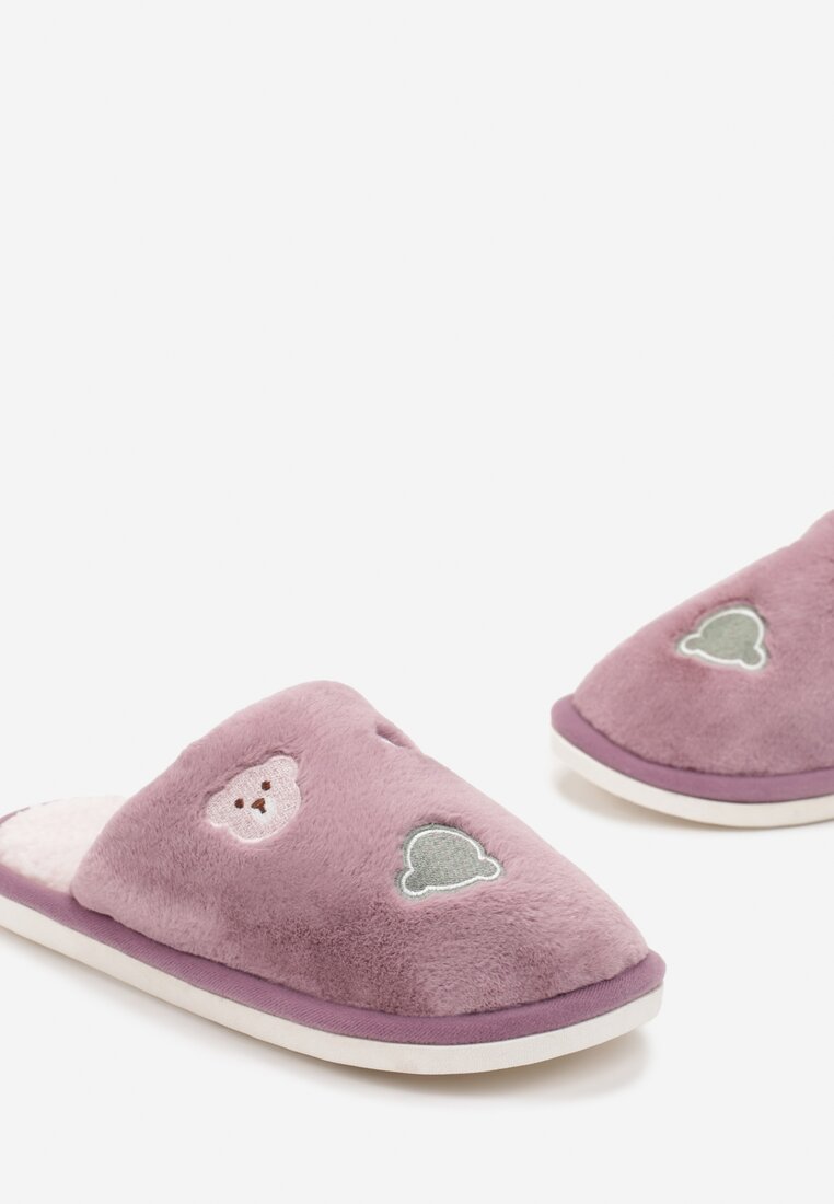 Lila Papucs