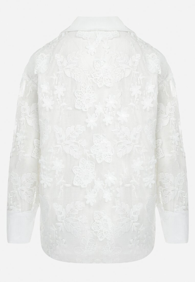 Biała Koszula Ozdobiona Klasyczną Koronką z Kwiatowym Motywem Evanis