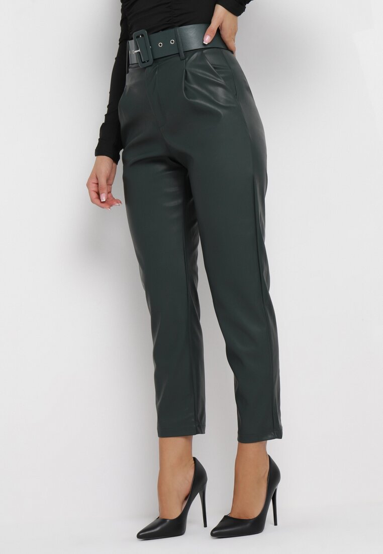 Pantaloni Verzi
