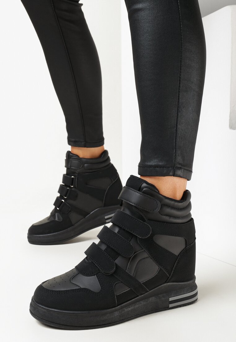 Czarne Sneakersy na Ukrytym Koturnie z Zapięciem na Rzepy Amria