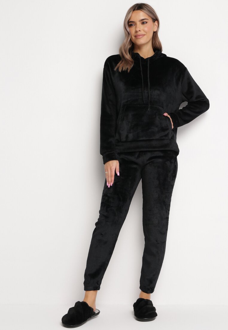Czarny Welurowy Komplet Piżamowy Bluza z Kapturem i Spodnie Joggery z Pluszowej Dzianiny Carlala