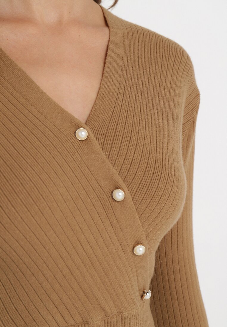 Brązowy 2-Częściowy Komplet Sweter z Kopertowym Dekoltem i Rozkloszowana Spódnica Midi Egutessa