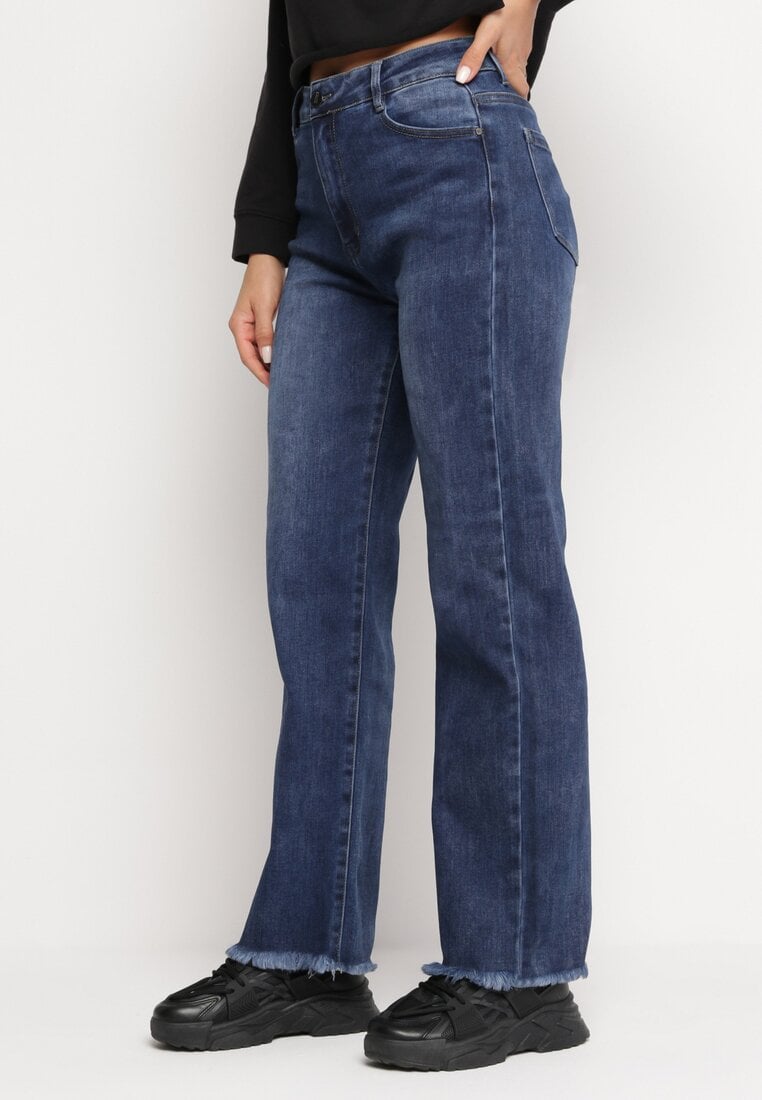 Niebieskie Jeansy z Szerokimi Nogawkami Postrzępionymi na Krawędzi Amallita