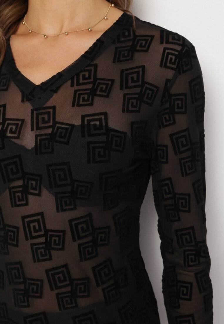 Czarna Bluzka z Siateczki i Welurowym Nadrukiem Roccos
