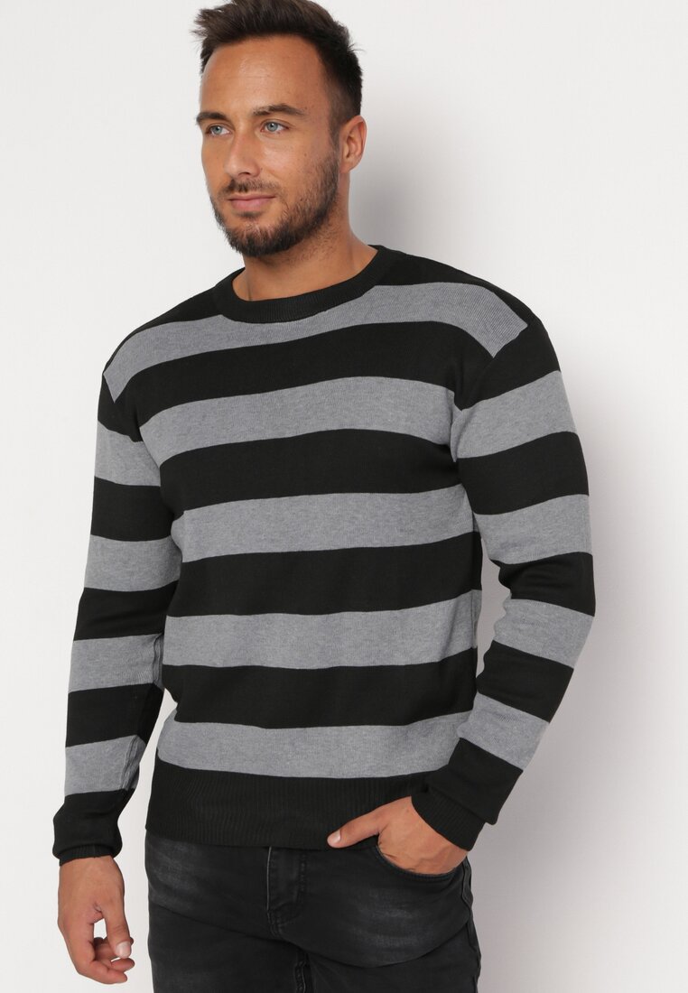 Czarny Sweter z Szerokimi Pasami i Wełną w Składzie Juvenoa