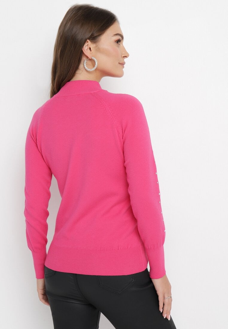 Różowy Sweter z Golfem Ozdobiony Kompozycją z Cyrkonii Ruittes
