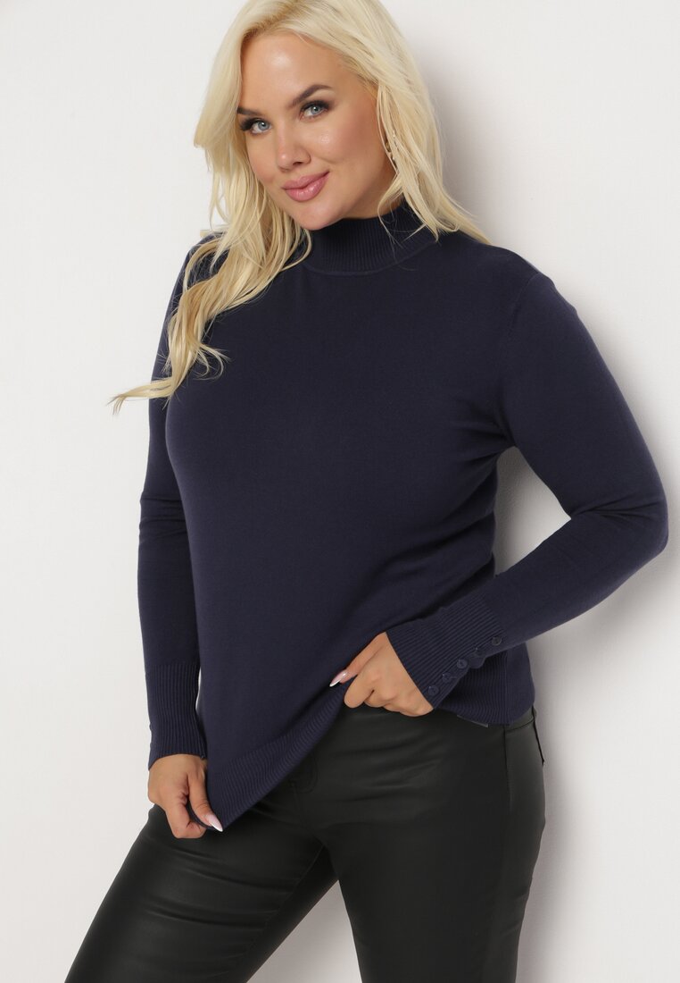 Granatowy Sweter z Krótkim Golfem Ozdobiony Guzikami na Rękawach Santola