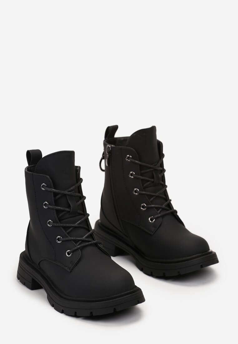 Czarne Botki Traperki z Lekkim Ociepleniem i Dodatkowym Sznurowaniem Sadida