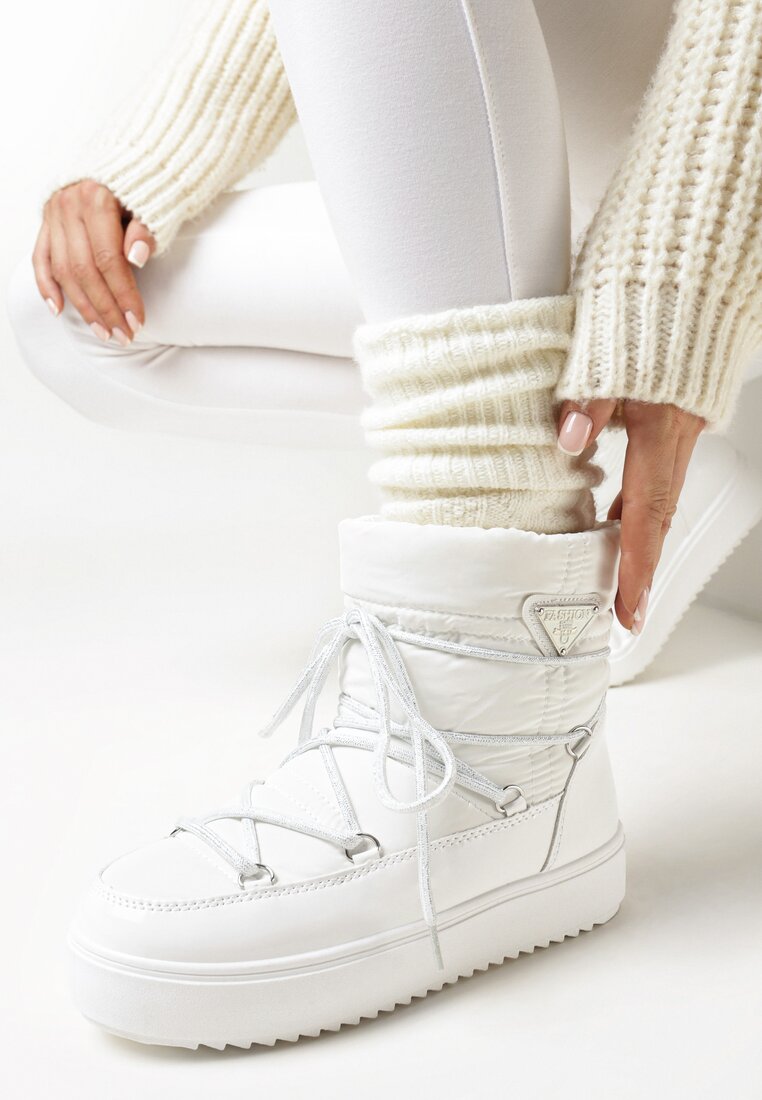 Białe Śniegowce na Grubej Podeszwie z Wiązaniem Ziza