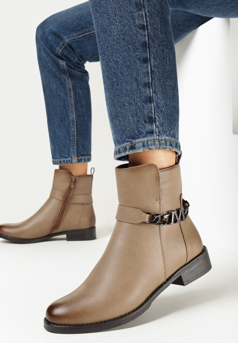 Beżowe Botki Sztyblety z Ozdobnym Łańcuszkiem Cosmerta